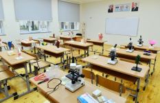 Президент Ильхам Алиев принял участие в открытии нового здания полной средней школы номер 11 города Хырдалан (ФОТО/ВИДЕО)