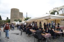 В старинной части Баку - Ичери шехер стартовал турнир по нардам среди ветеранов (ФОТО)