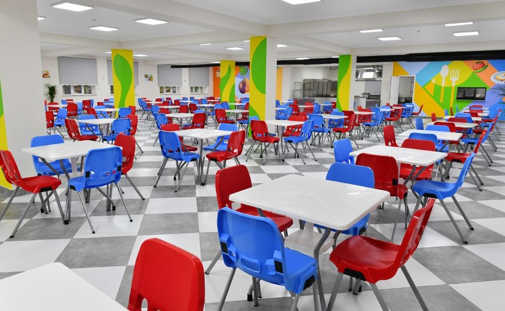 Президент Ильхам Алиев принял участие в открытии нового здания полной средней школы номер 11 города Хырдалан (ФОТО/ВИДЕО)