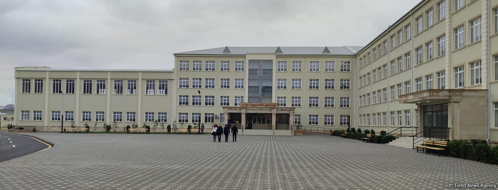 Фоторепортаж из новооткрывшейся школы номер 11 в Хырдалане