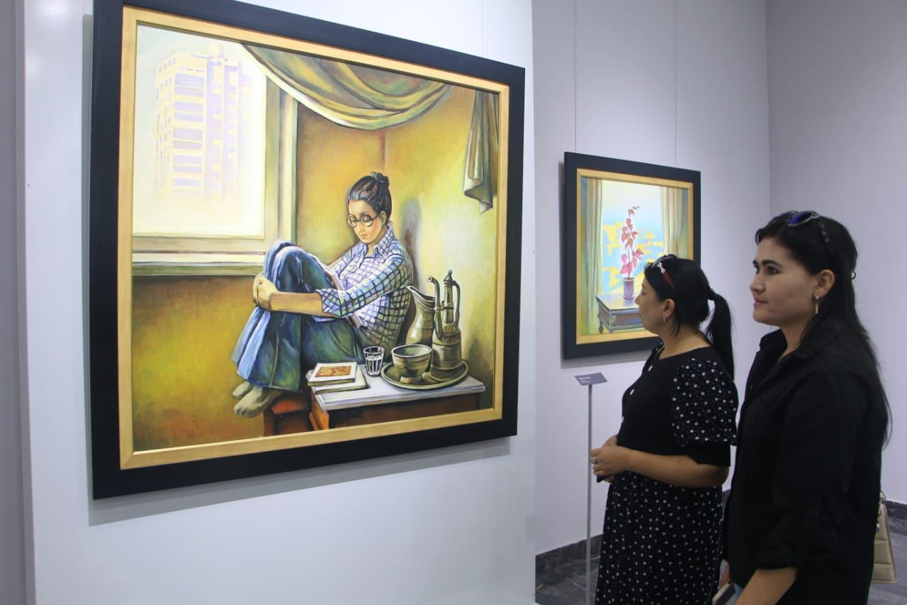 Персональная выставка Чингиза Фарзалиева в Узбекистане: впечатляющие пейзажи и натюрморты (ФОТО)