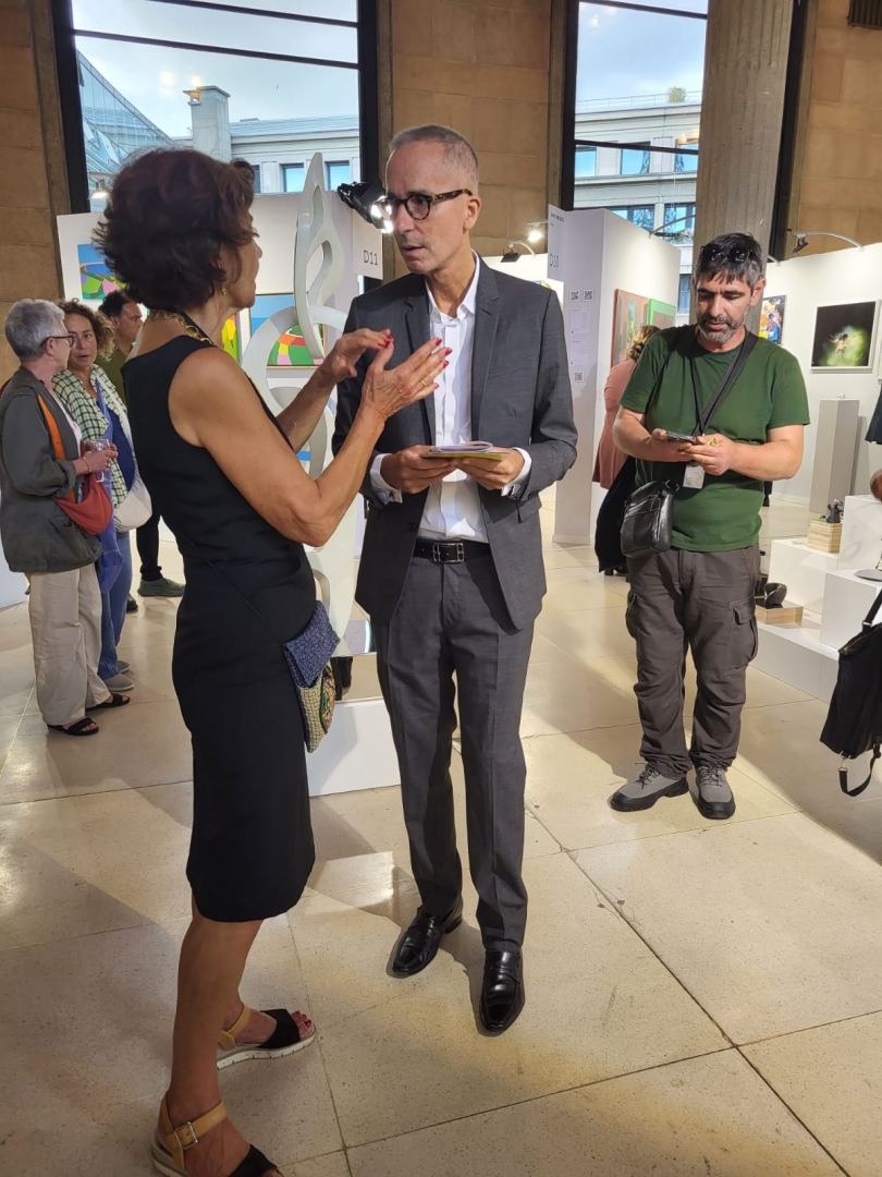 В Париже расцвели азербайджанские розы - сильнейшее эмоциональное восприятие (ФОТО)