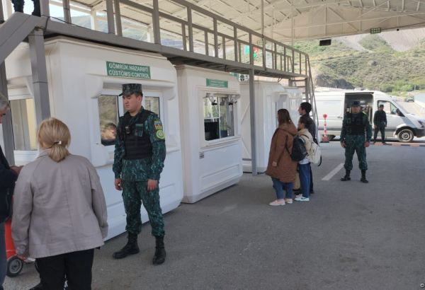 Еще 79 человек армянского происхождения покинули Карабах (ФОТО)