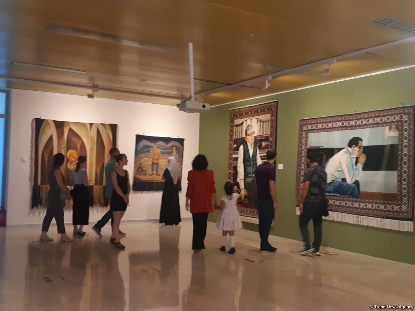 Сотканные портреты азербайджанских композиторов - "Музыка на коврах" в Баку (ФОТО)