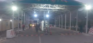 Грузовик МККК с продовольственным грузом досмотрен на ППП "Лачин" и едет в Ханкенди (ФОТО/ВИДЕО)