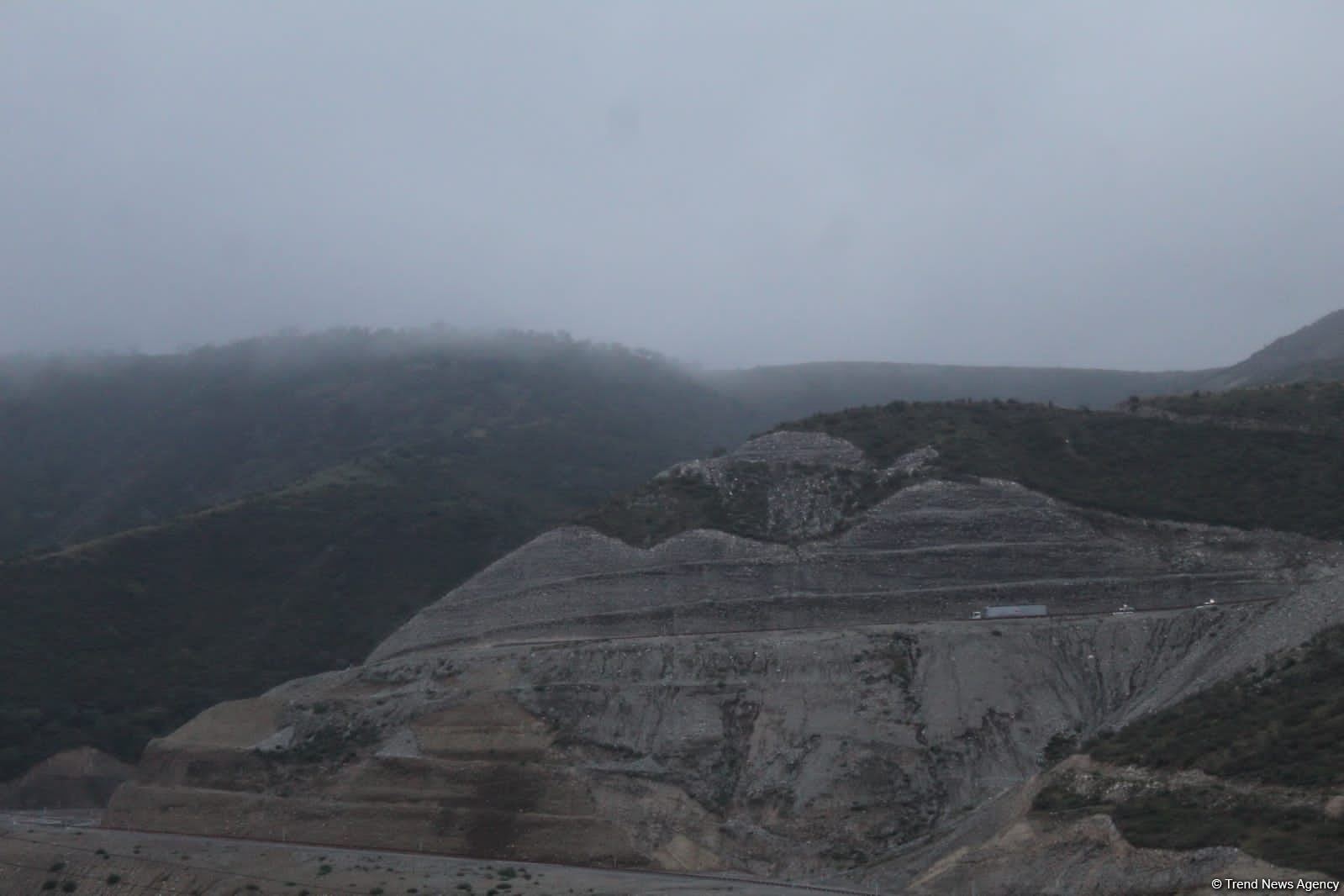 Грузовик МККК с продовольственным грузом досмотрен на ППП "Лачин" и едет в Ханкенди (ФОТО/ВИДЕО)