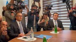 Первые кадры со встречи в Евлахе (ФОТО/ВИДЕО)