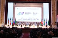 Азербайджанская делегация приняла участие в "Каспийском медиафоруме" и посетила школу имени Гейдара Алиева в Астрахани (ФОТО)