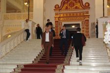 Азербайджанская делегация приняла участие в "Каспийском медиафоруме" и посетила школу имени Гейдара Алиева в Астрахани (ФОТО)