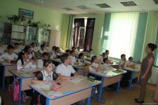 Азербайджанская делегация приняла участие в "Каспийском медиафоруме" и посетила школу имени Гейдара Алиева в Астрахани (ФОТО)