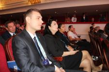 Азербайджанская делегация приняла участие в "Каспийском медиафоруме" и посетила школу имени Гейдара Алиева в Астрахани (ФОТО)