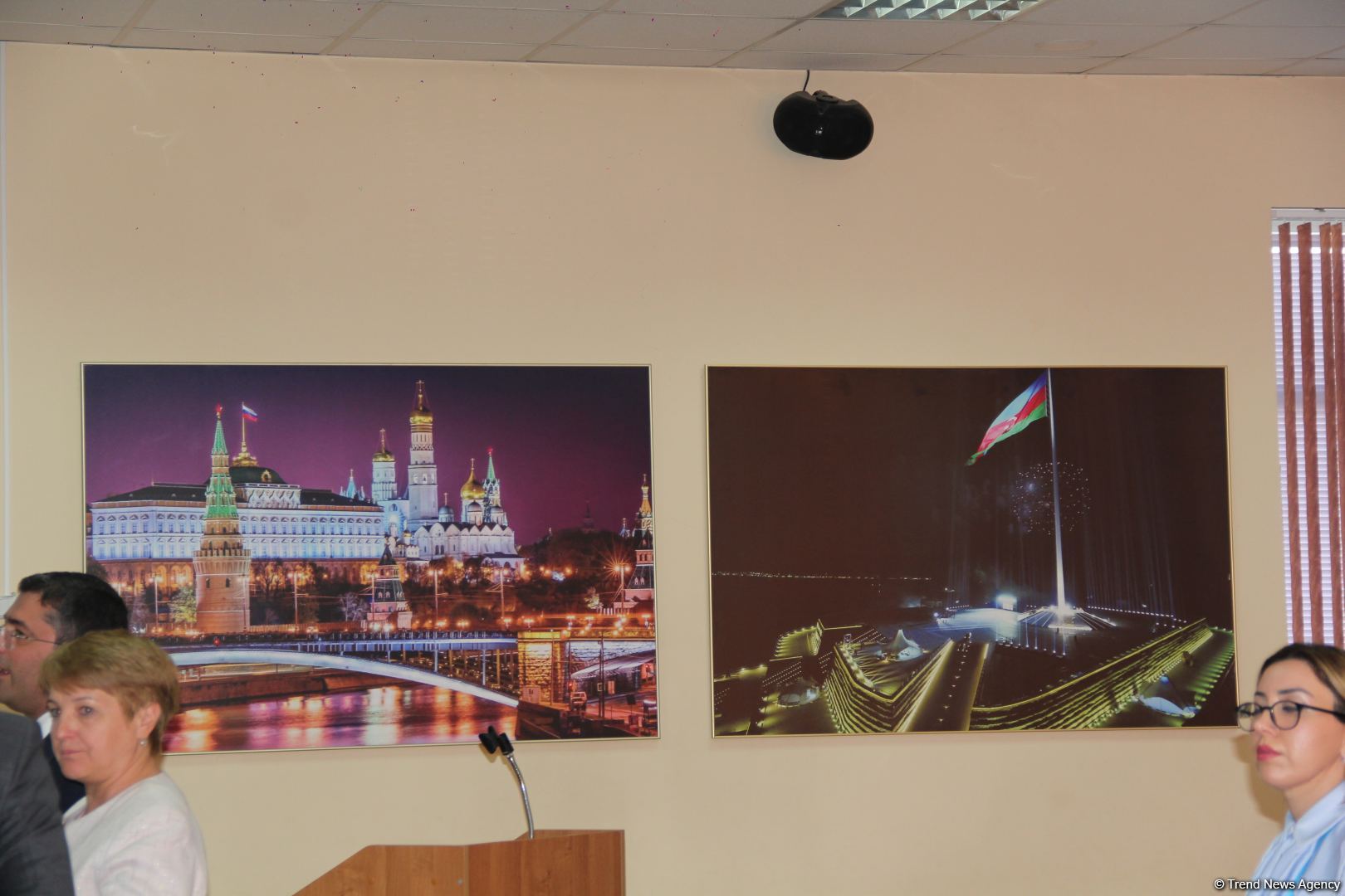 Азербайджанская делегация приняла участие в "Каспийском медиафоруме" и посетила школу имени Гейдара Алиева в Астрахани (ФОТО)