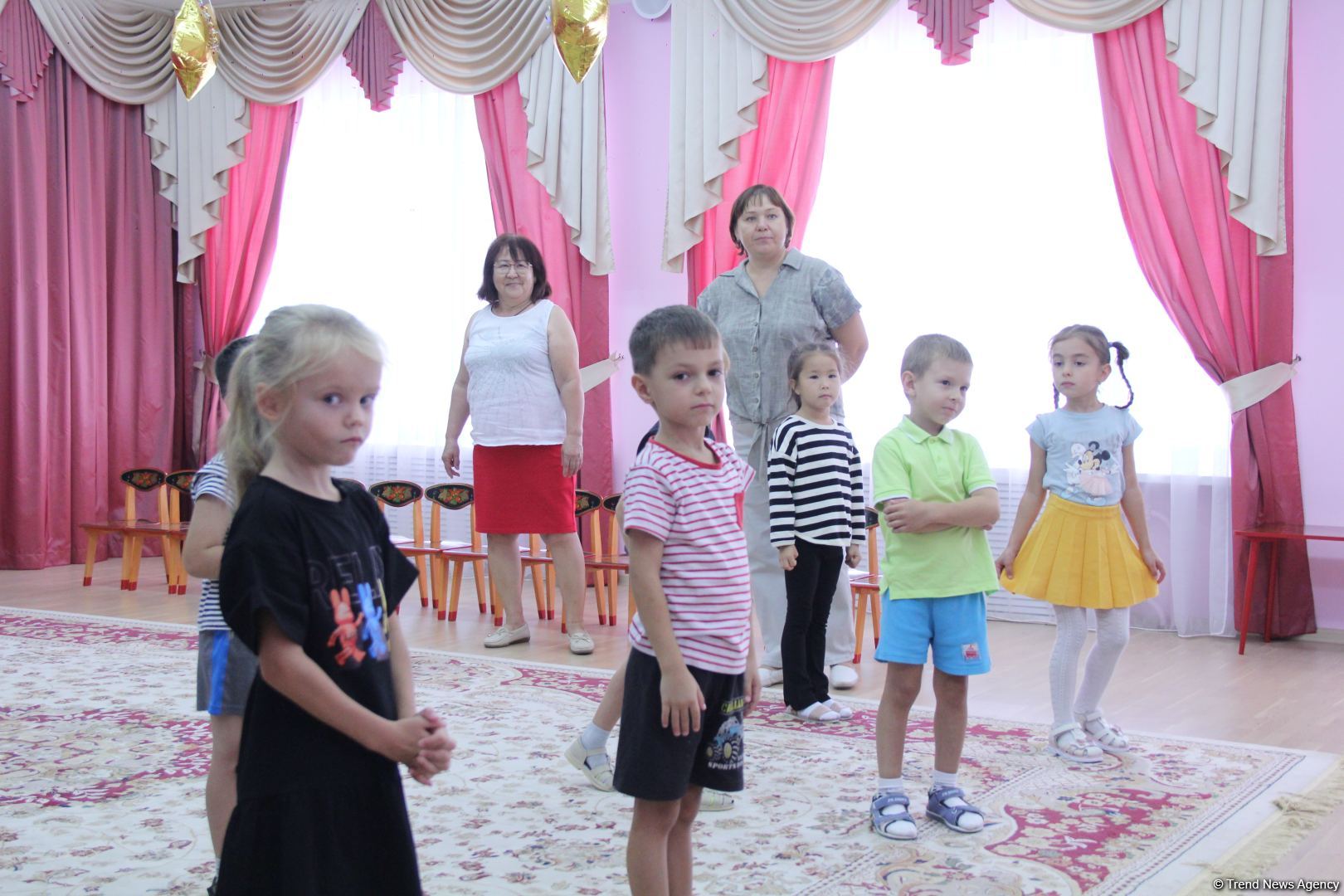 Азербайджанская делегация приняла участие в "Каспийском медиафоруме" и посетила школу имени Гейдара Алиева в Астрахани (ФОТО)