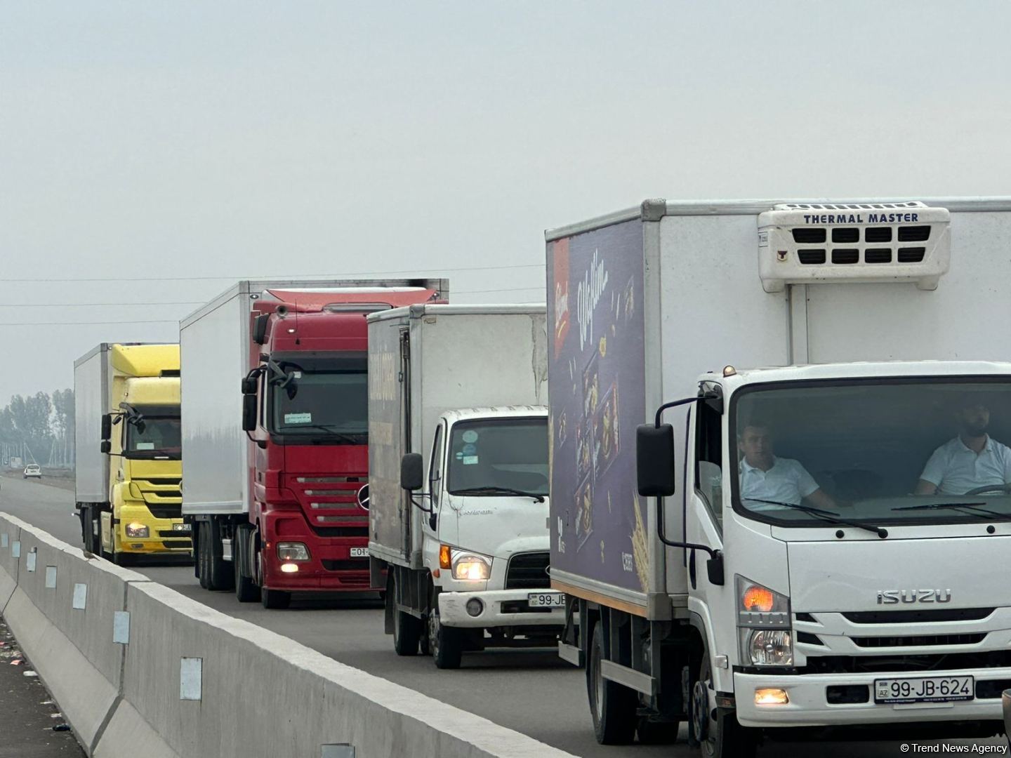 МЧС Азербайджана направило продовольственный груз для армянских жителей Карабаха (ФОТО/ВИДЕО)