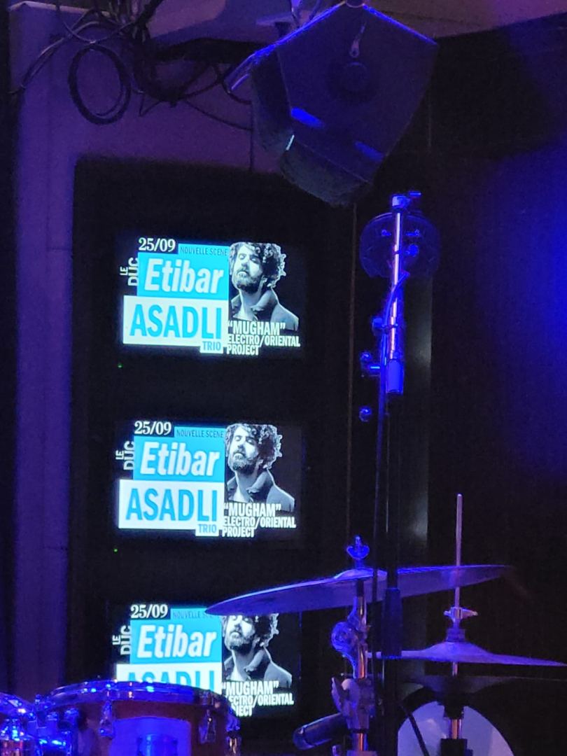 В Париже с аншлагом прошел вечер азербайджанского этно-джаза (ВИДЕО, ФОТО)