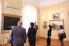 Астрахань глазами азербайджанца – рыбный рай, золото кочевников, доисторические животные, уникальный Кремль и картины  (ФОТО)