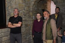 YARAT представил выставочный проект "MONO" – одиночество и диалог с нейросетью (ФОТО)