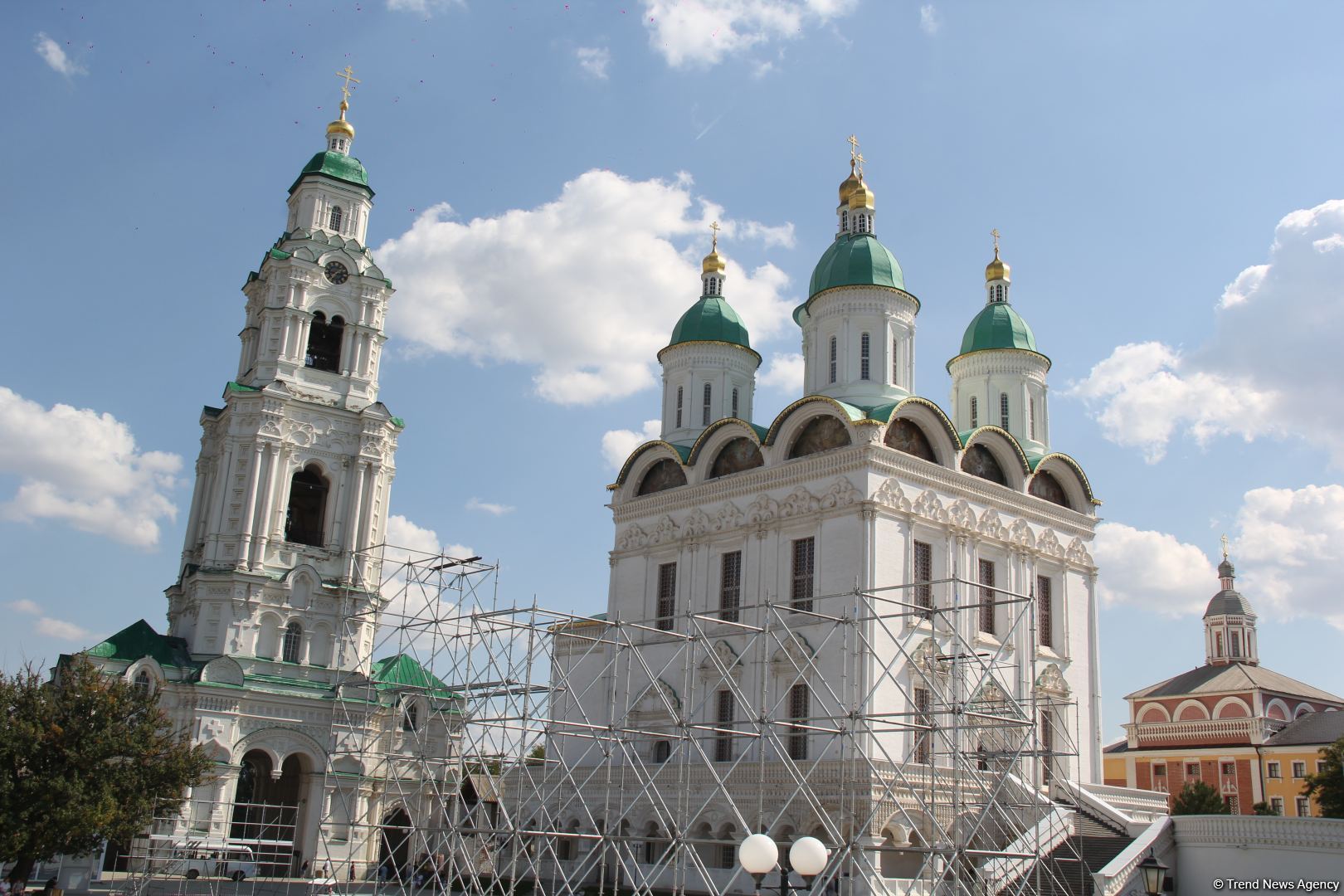 Астрахань глазами азербайджанца – рыбный рай, золото кочевников, доисторические животные, уникальный Кремль и картины  (ФОТО)