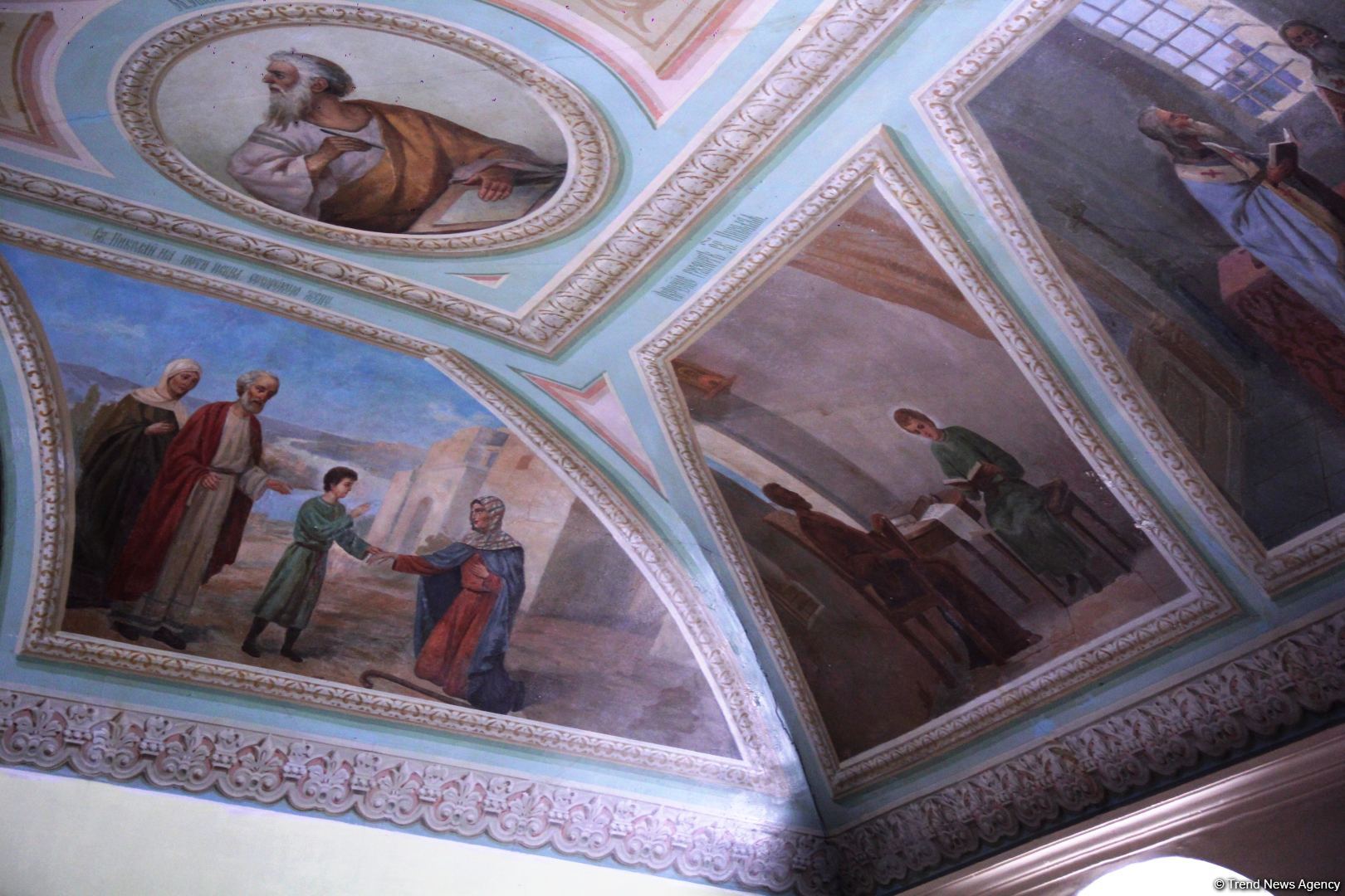 Астрахань глазами азербайджанца – рыбный рай, золото кочевников, доисторические животные, уникальный Кремль и картины  (ФОТО)