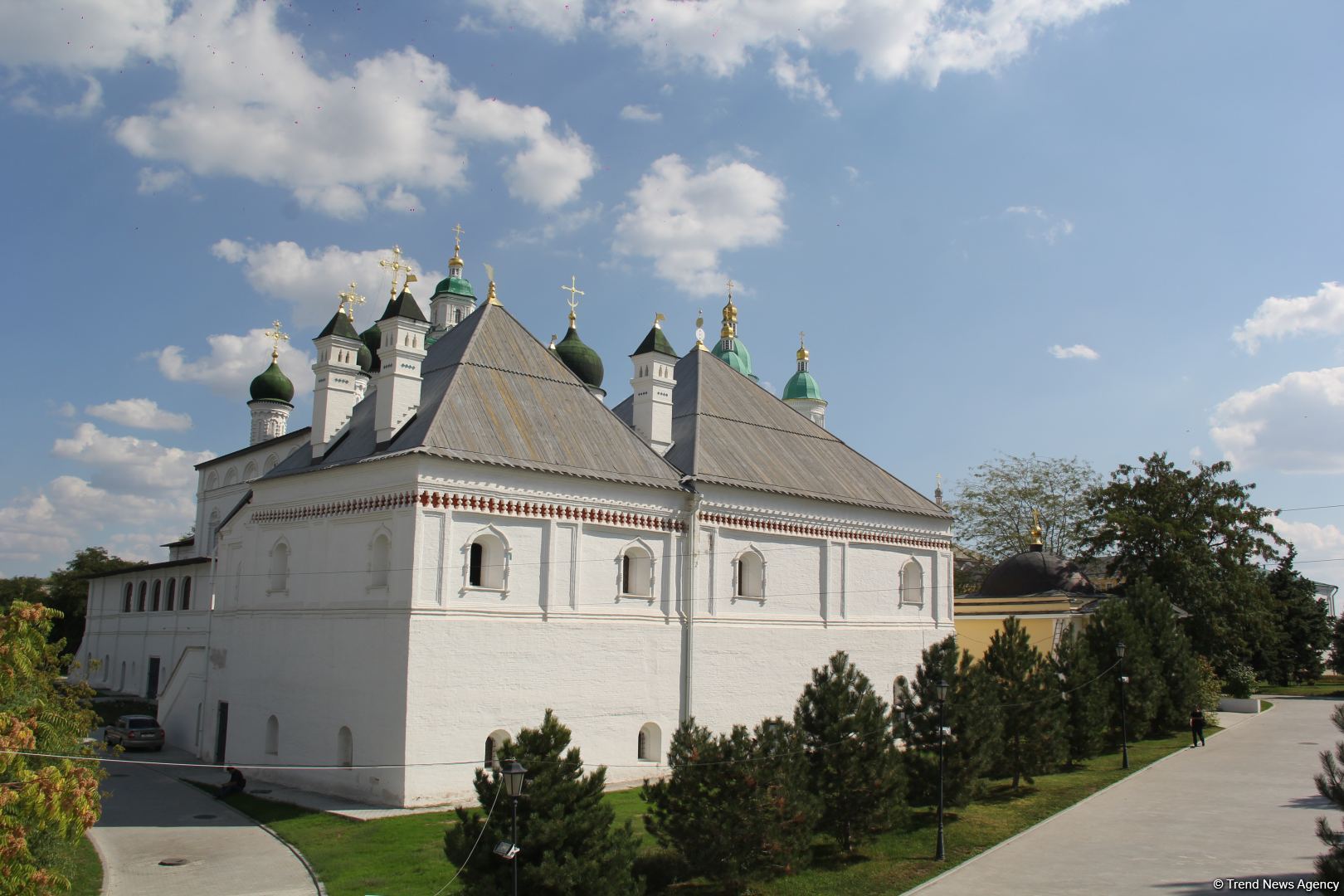 Астрахань глазами азербайджанца – рыбный рай, золото кочевников, доисторические животные, уникальный Кремль и картины  (ФОТО)