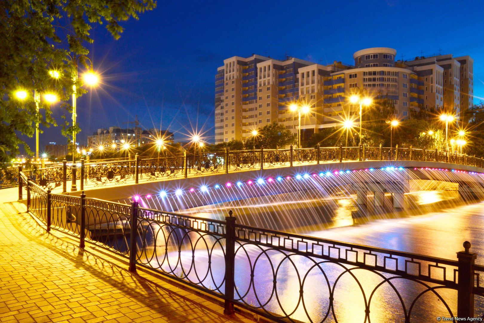 Астрахань глазами азербайджанца – рыбный рай, золото кочевников, доисторические животные, уникальный Кремль и картины  (ФОТО)