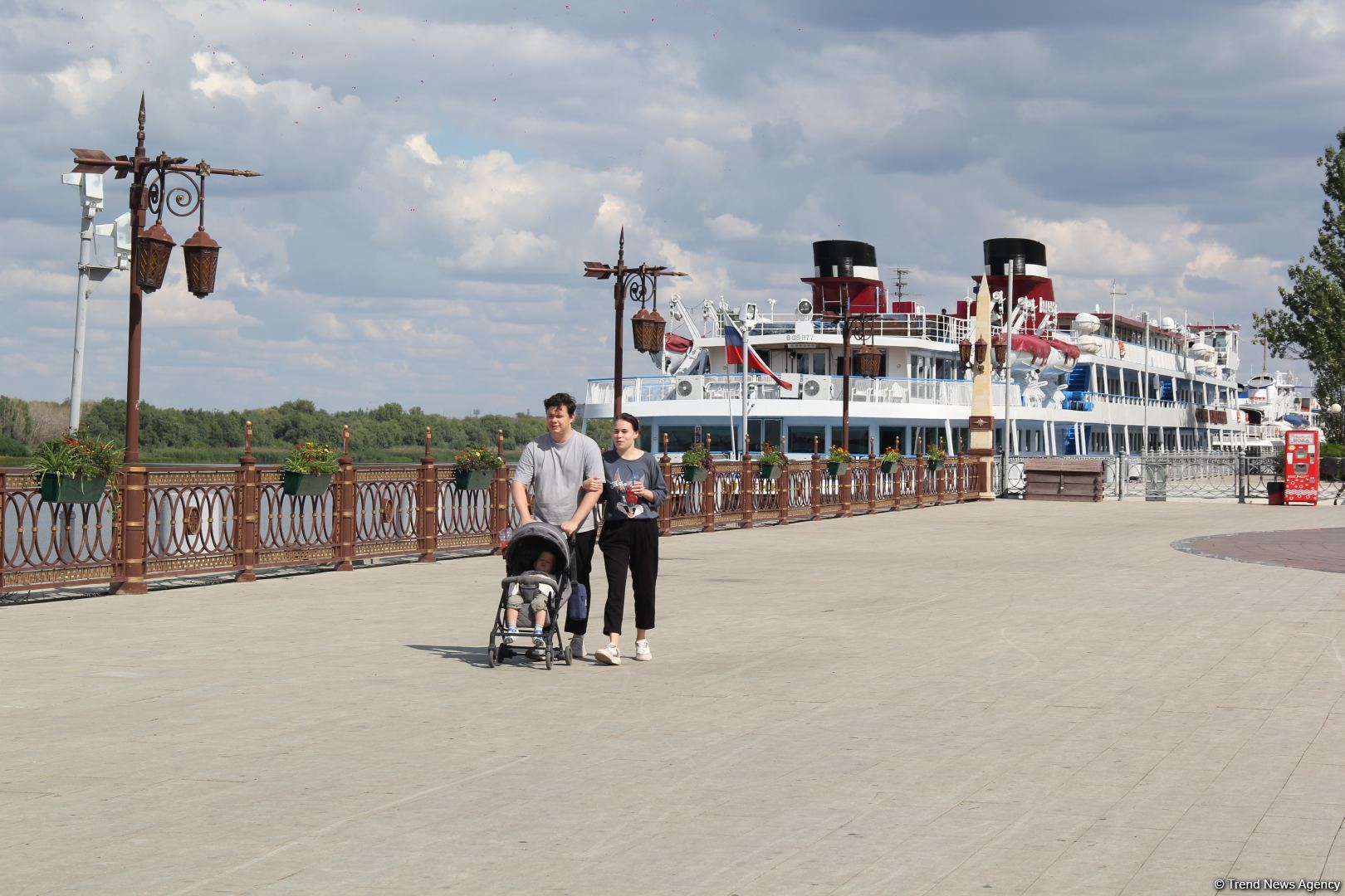 Астрахань глазами азербайджанца – рыбный рай, золото кочевников, доисторические животные, уникальный Кремль и картины  (ФОТО)