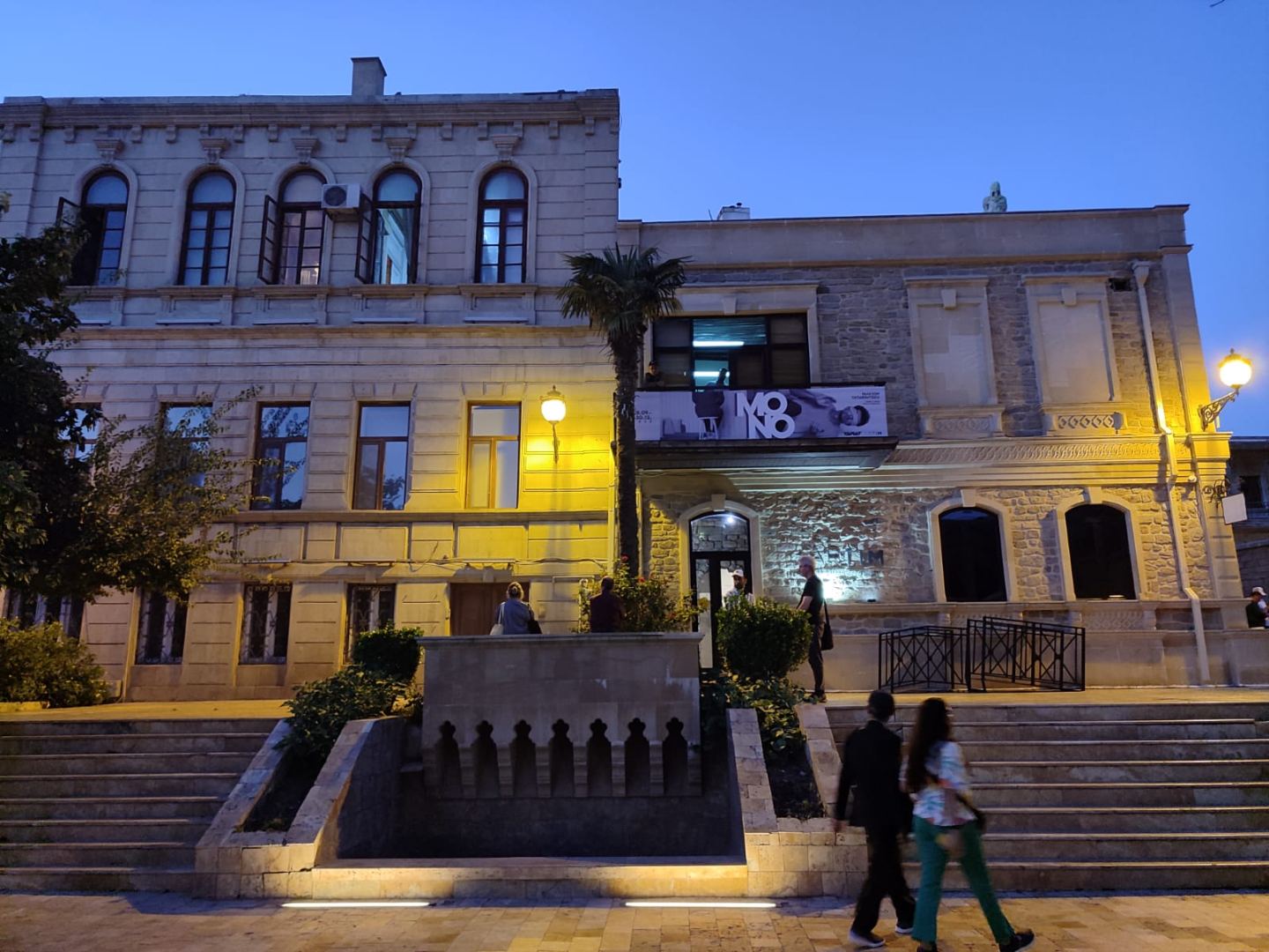 YARAT представил выставочный проект "MONO" – одиночество и диалог с нейросетью (ФОТО)