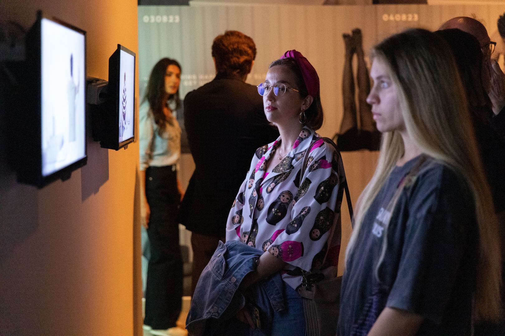 YARAT представил выставочный проект "MONO" – одиночество и диалог с нейросетью (ФОТО)