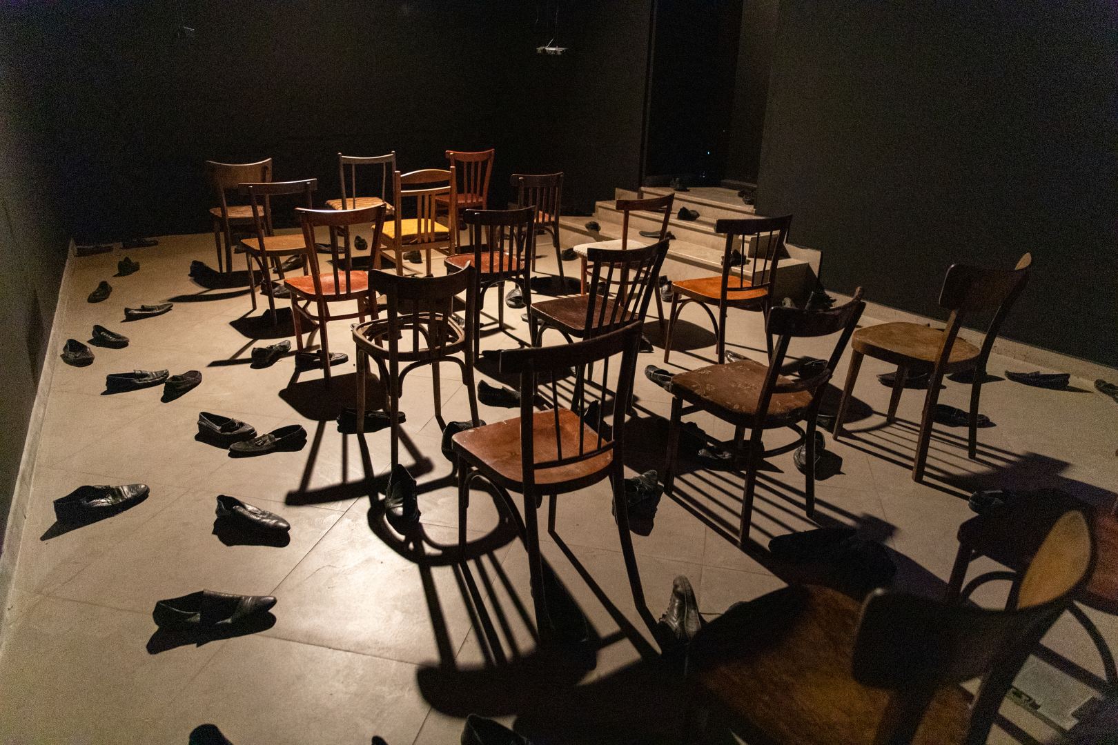 YARAT представил выставочный проект "MONO" – одиночество и диалог с нейросетью (ФОТО)