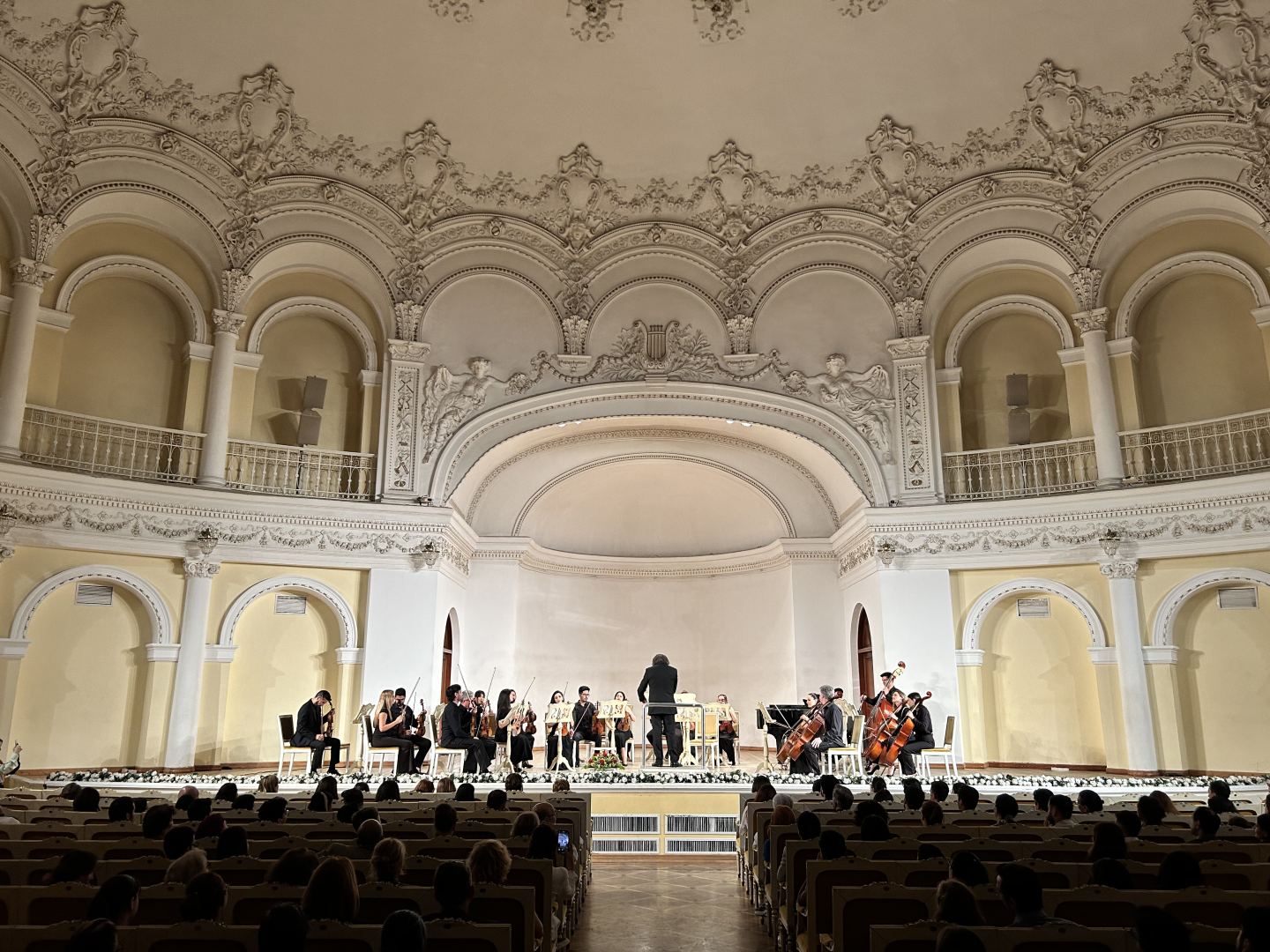 Дуэт альта и скрипки в Баку – музыка, которая проникает в сердца (ФОТО)