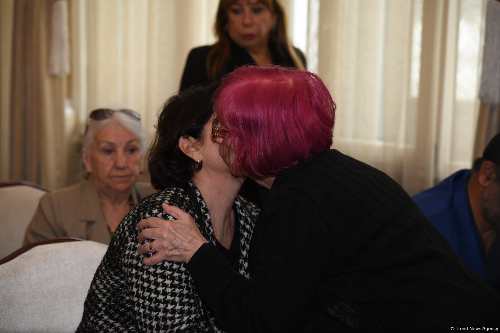 Проходит церемония прощания с Хошбахтом Юсифзаде (ФОТО)