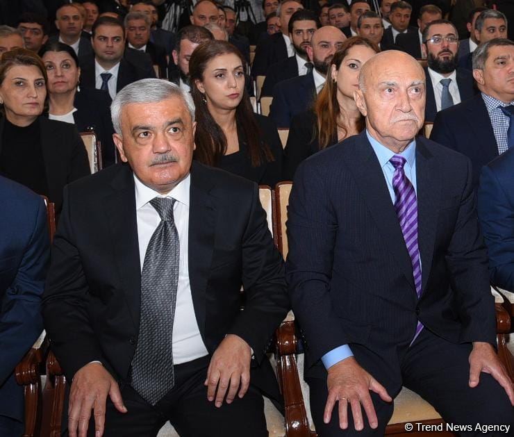 Проходит церемония прощания с Хошбахтом Юсифзаде (ФОТО)