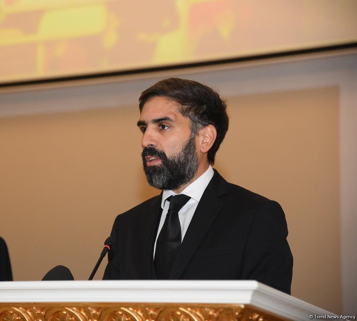 Проходит церемония прощания с Хошбахтом Юсифзаде (ФОТО)