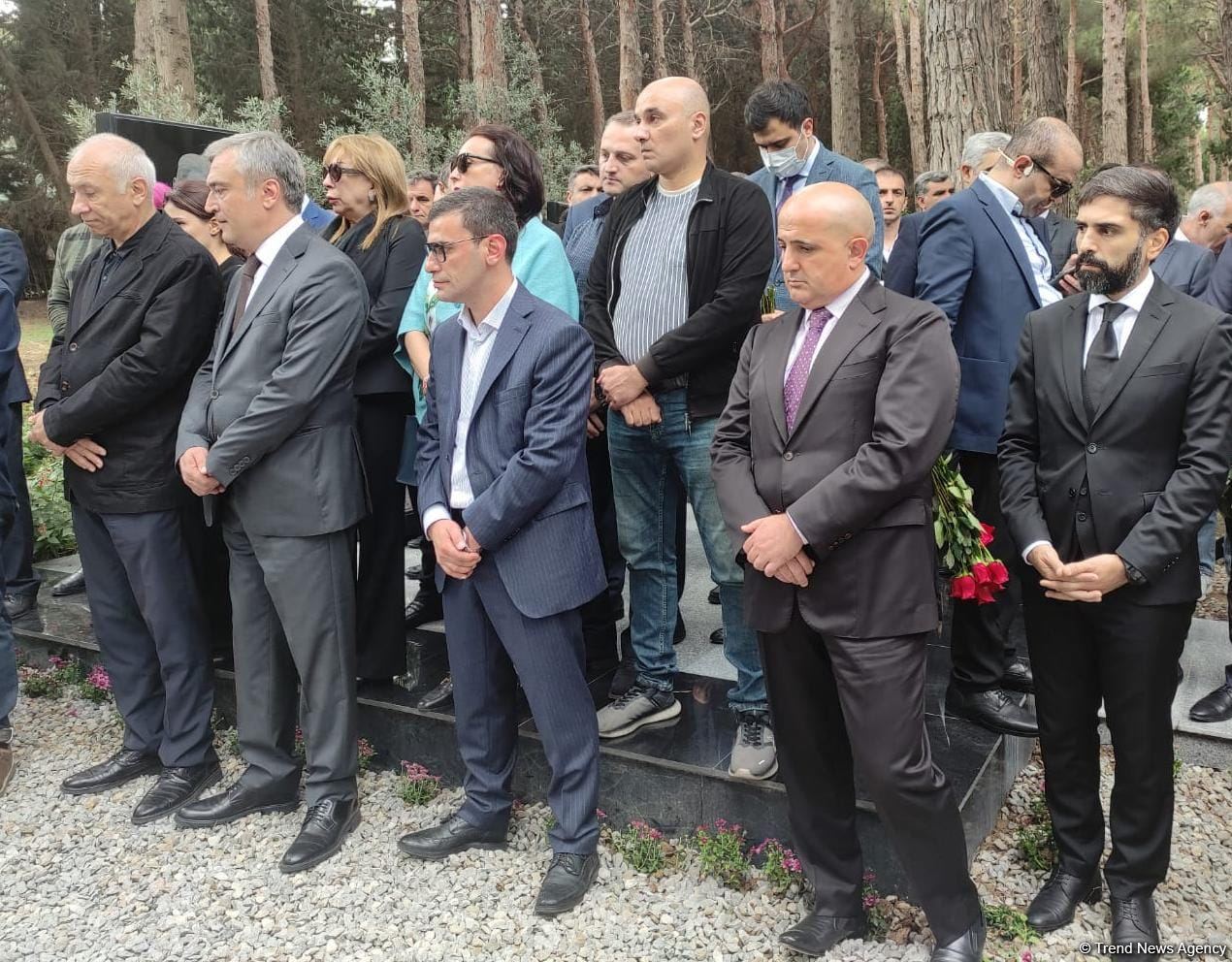 Хошбахт Юсифзаде похоронен в Аллее почетного захоронения в Баку (ФОТО)