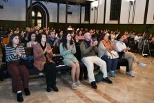 В Баку представлена светская музыка для избранных (ФОТО)