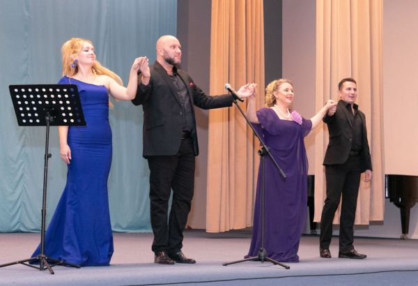 В селе Ивановка Исмаилинского района прошел праздничный вечер (ФОТО)