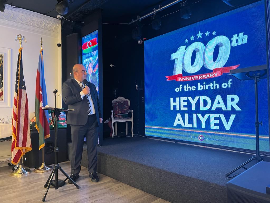 В Нью-Йорке состоялась презентации книги "Гейдар Алиев – 100 мгновений жизни" (ФОТО)
