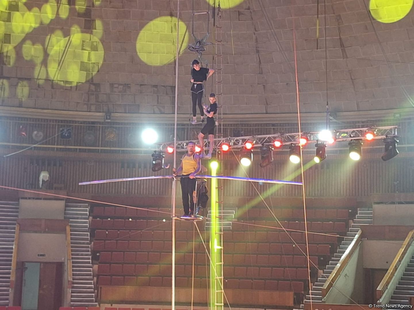 В Бакинском цирке проходят последние репетиции уникальной программы - виртуозность исполнения сложнейших трюков (ФОТО/ВИДЕО)