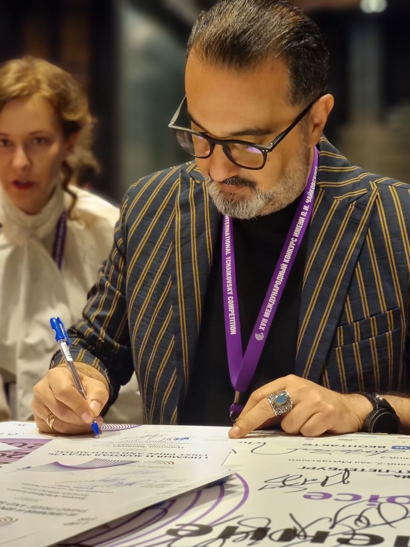 Место силы  Эльчина Азизова – откровения об оперной сцене и шоу "Маска" (ФОТО)