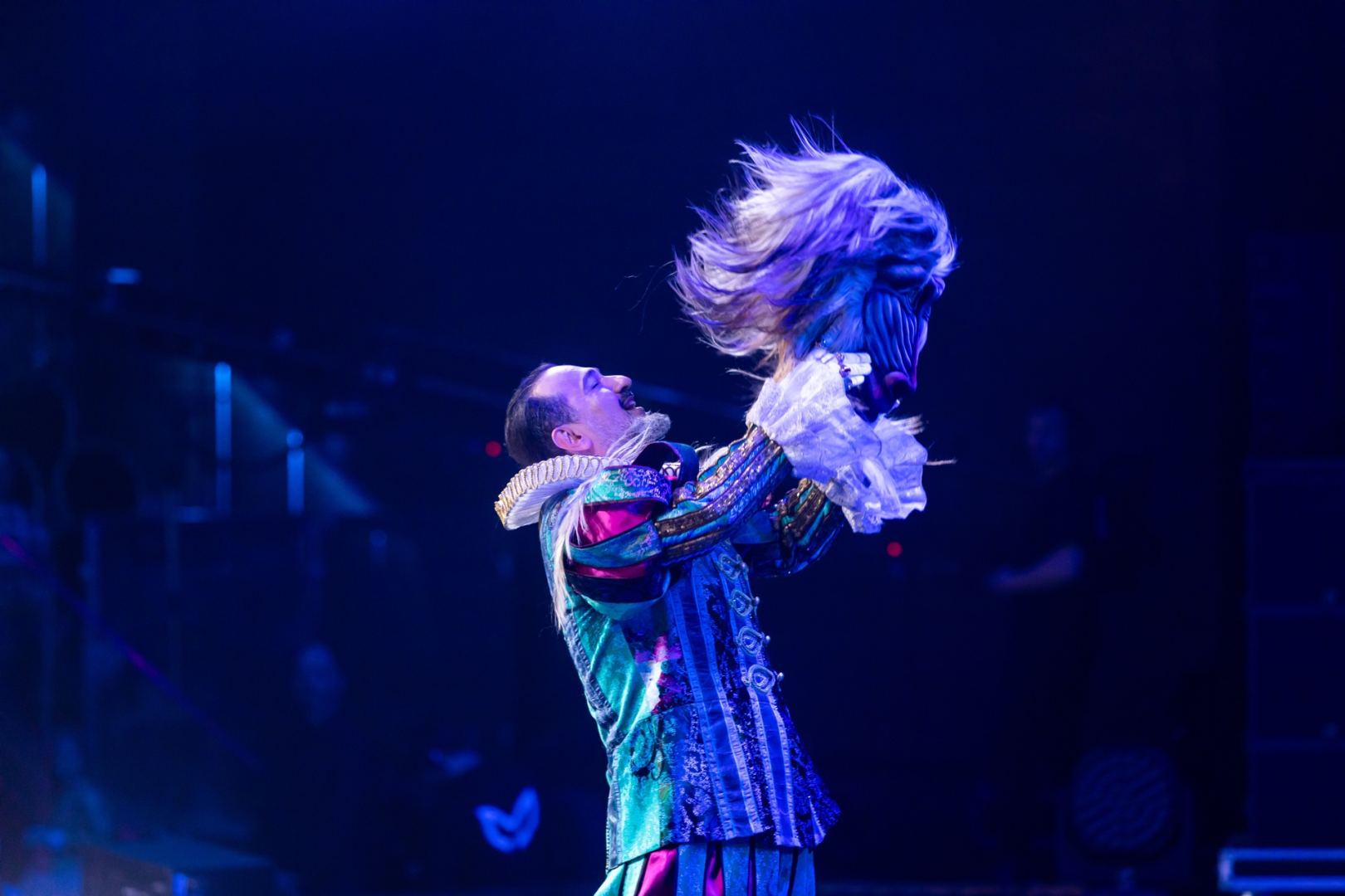 Место силы  Эльчина Азизова – откровения об оперной сцене и шоу "Маска" (ФОТО)