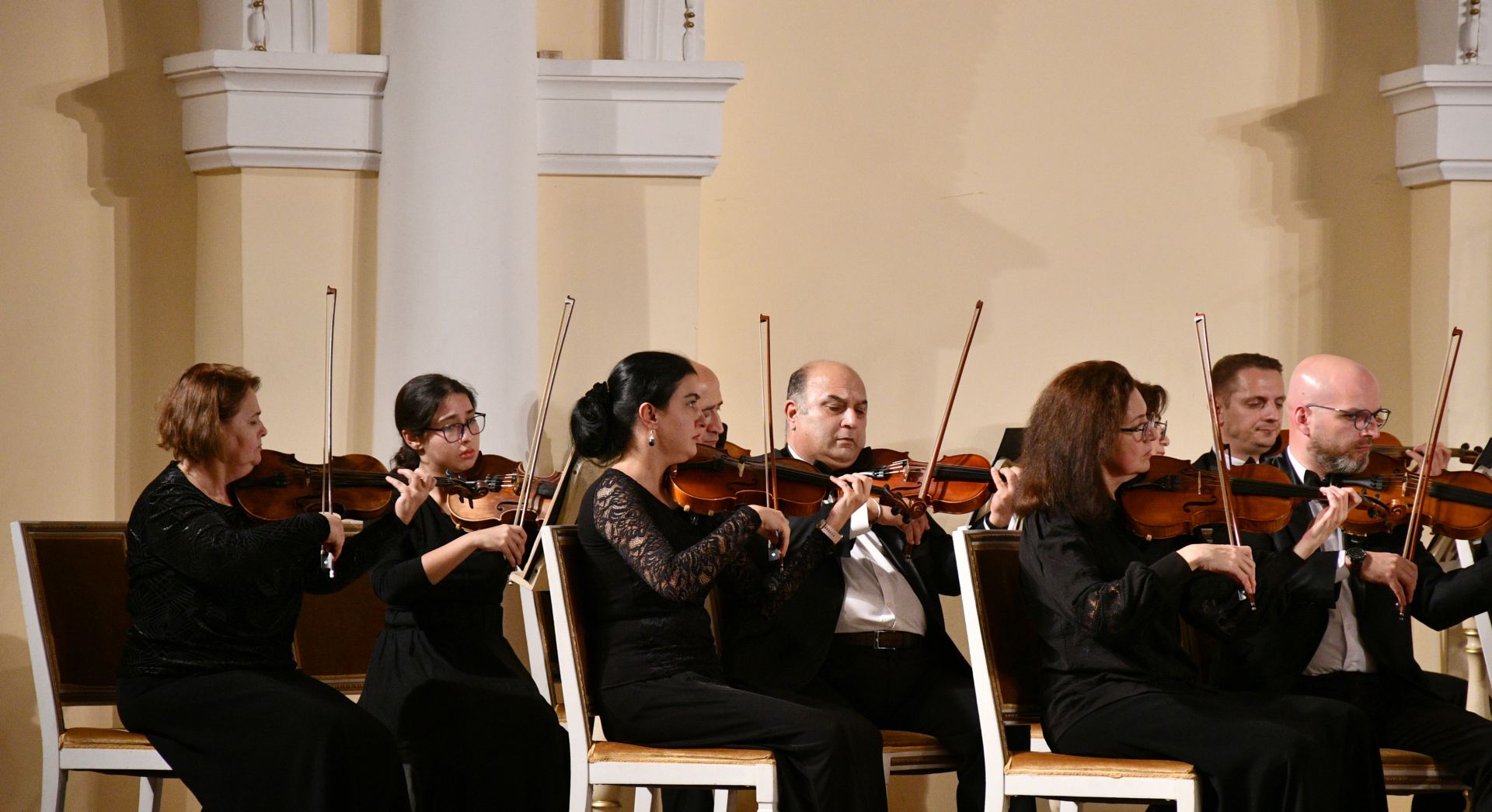 "Мировое концертное турне" в Баку: проникновенная музыка и восторг публики (ФОТО)