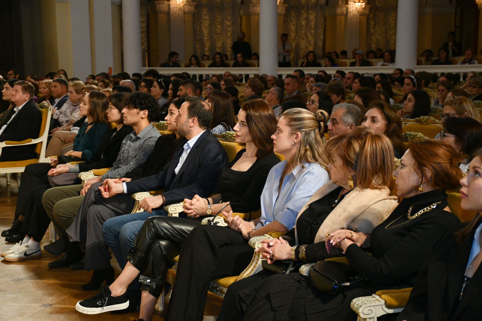 "Мировое концертное турне" в Баку: проникновенная музыка и восторг публики (ФОТО)