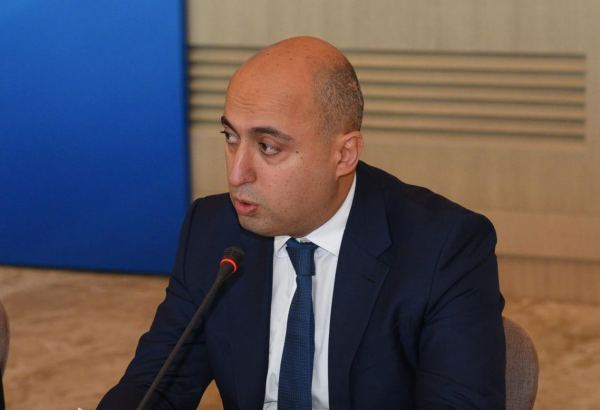 До конца 2026 г. сертификацию пройдут более 130 тыс. учителей - Эмин Амруллаев