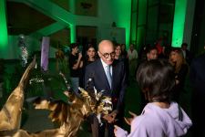 Издательский дом NARGIS представил новую выставку "Go Green" – удивительные инсталляции, созданные из отходов (ФОТО)