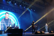 Потрясающий юбилей Томаса Андерса в Баку – хиты Modern Talking, море цветов и оваций (ВИДЕО, ФОТО)