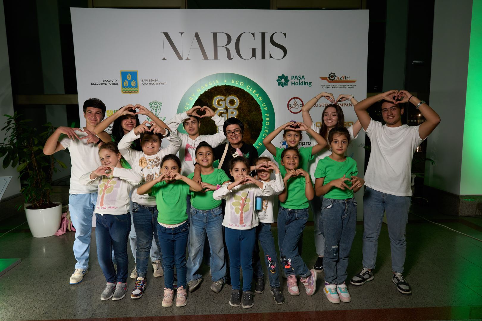 Издательский дом NARGIS представил новую выставку "Go Green" – удивительные инсталляции, созданные из отходов (ФОТО)