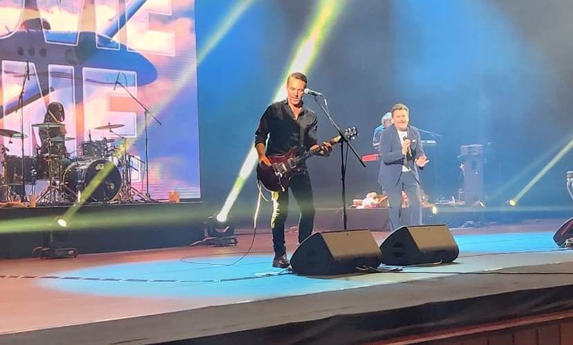 Потрясающий юбилей Томаса Андерса в Баку – хиты Modern Talking, море цветов и оваций (ВИДЕО, ФОТО)