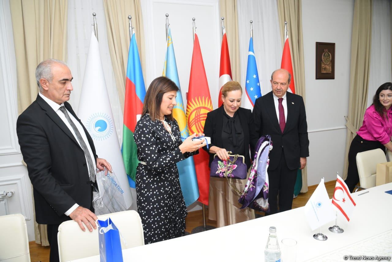 Эрсин Татар посетил Международный фонд тюркской культуры и наследия (ФОТО)