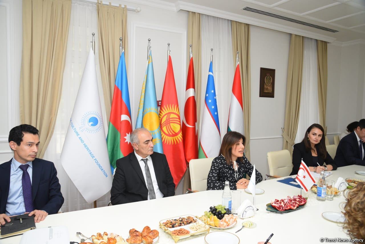 Эрсин Татар посетил Международный фонд тюркской культуры и наследия (ФОТО)