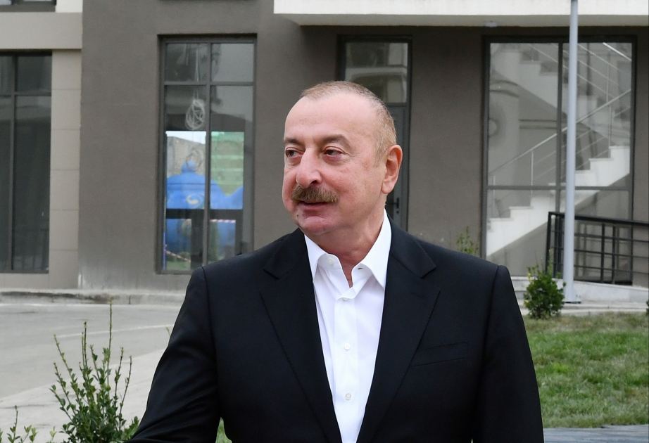 Президент Ильхам Алиев на встрече с жителями Физули еще раз выразил уважение к памяти шехидов